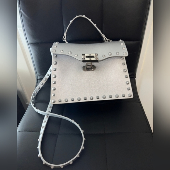 Elegant Studded Bagguette Handbag - Picture 2 of 9